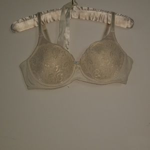 A best for push up comfy lace cream bra